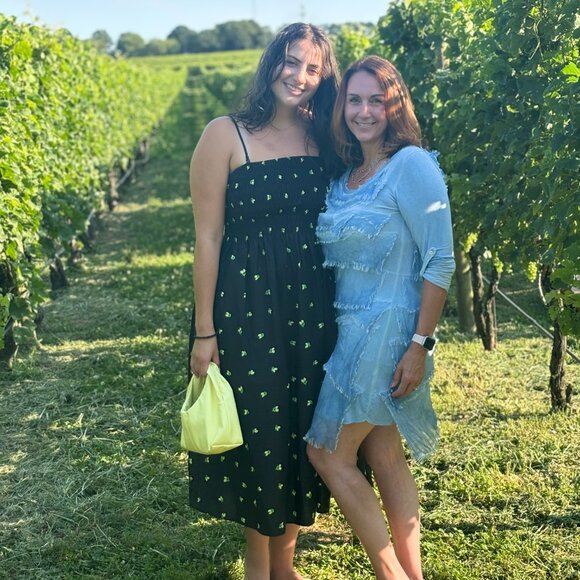 Meet your Posher, Patrice - Picture 3 of 14